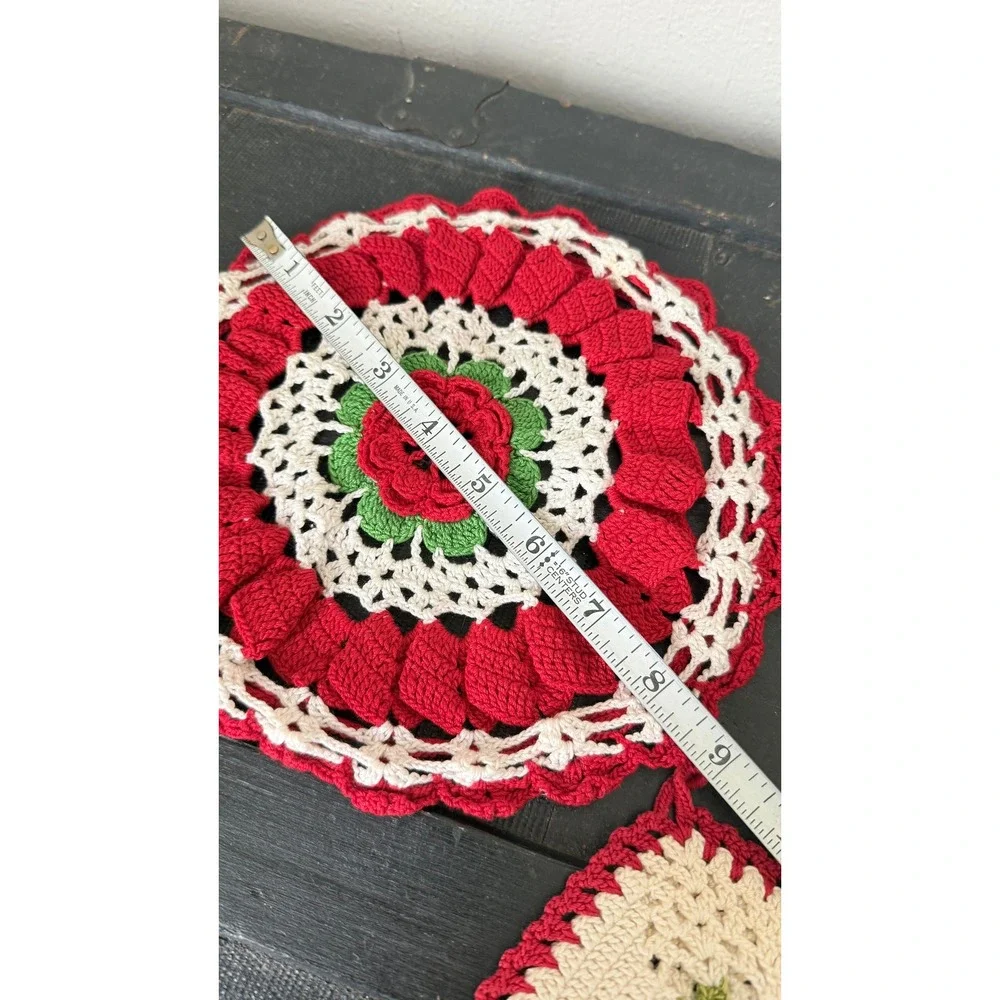 Vintage Handmade Crochet Rose Potholder Set Red Cream Green Floral 3pc